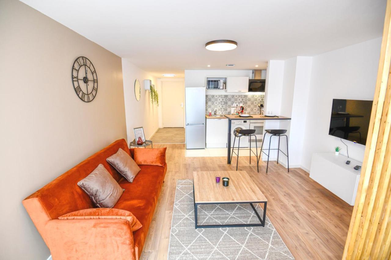 Kasa Gloria - Tout Equipe - Place Parking Privee - Wifi Saint-Quentin  Exterior foto